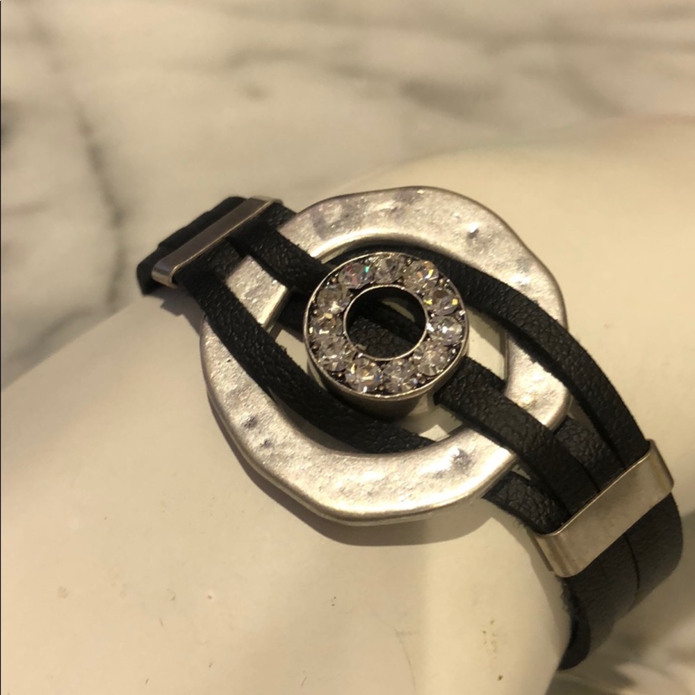 Genuine Leather Hammered Pewter/Crystal Bracelet